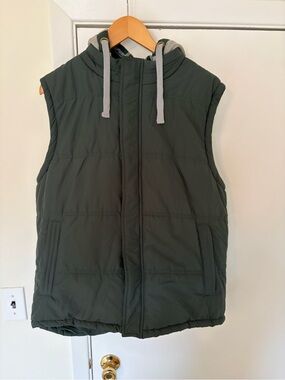 Weatherproof Dark Green Hooded Puffer Vest